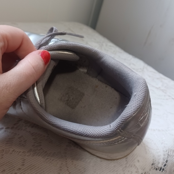 Girls Puma Romas - Picture 8 of 10